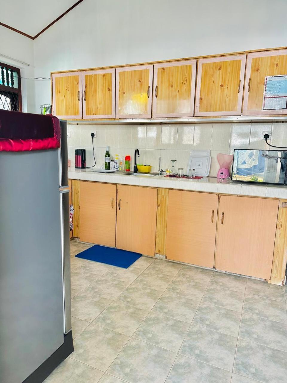 Sea Breeze Guest House נגומבו מראה חיצוני תמונה