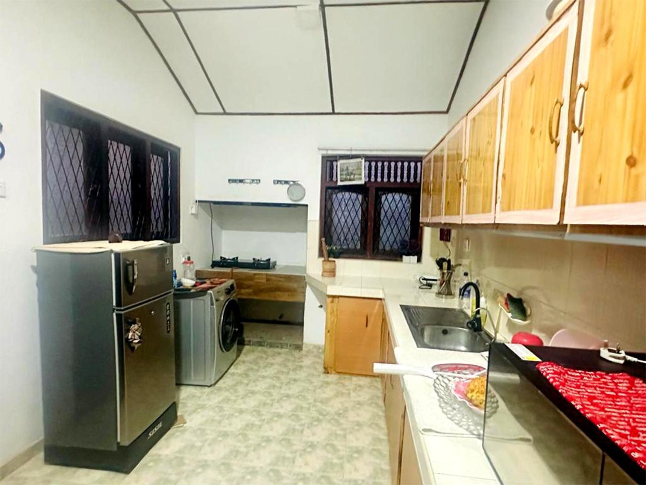 Sea Breeze Guest House נגומבו מראה חיצוני תמונה