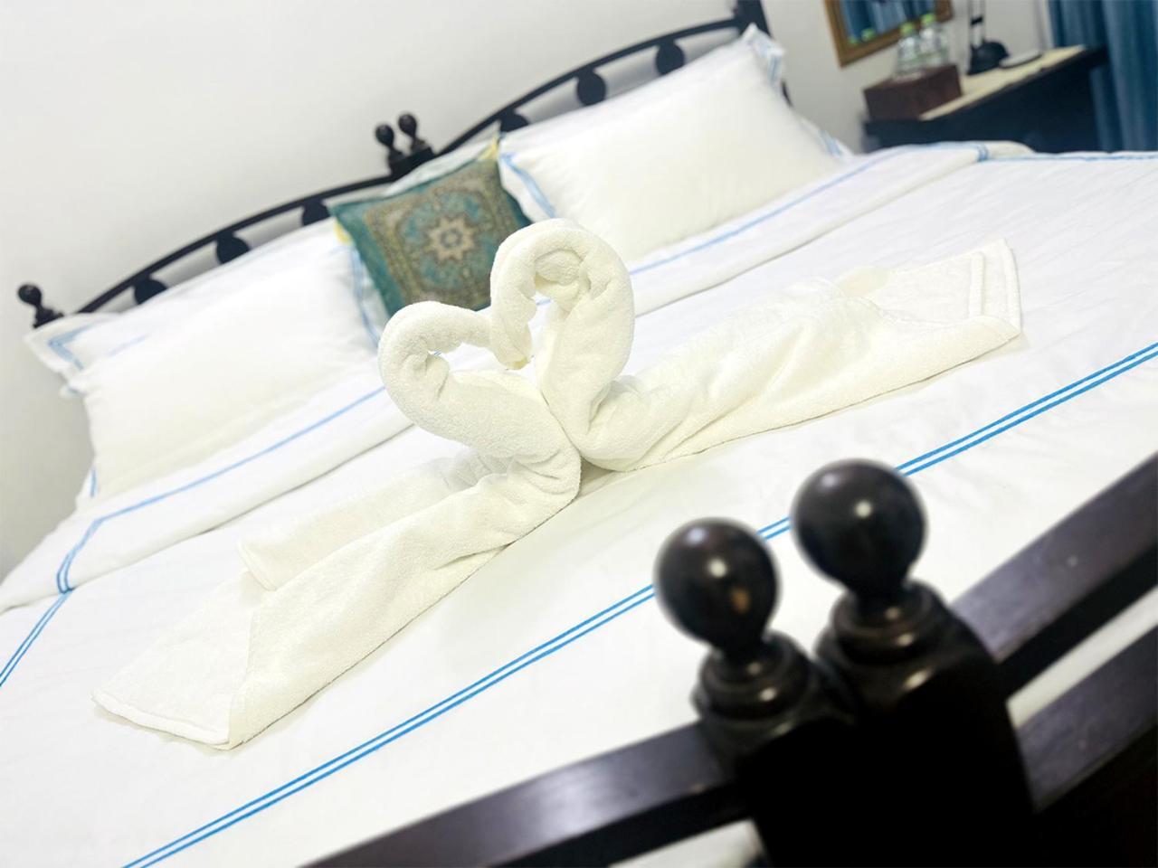 Sea Breeze Guest House נגומבו מראה חיצוני תמונה