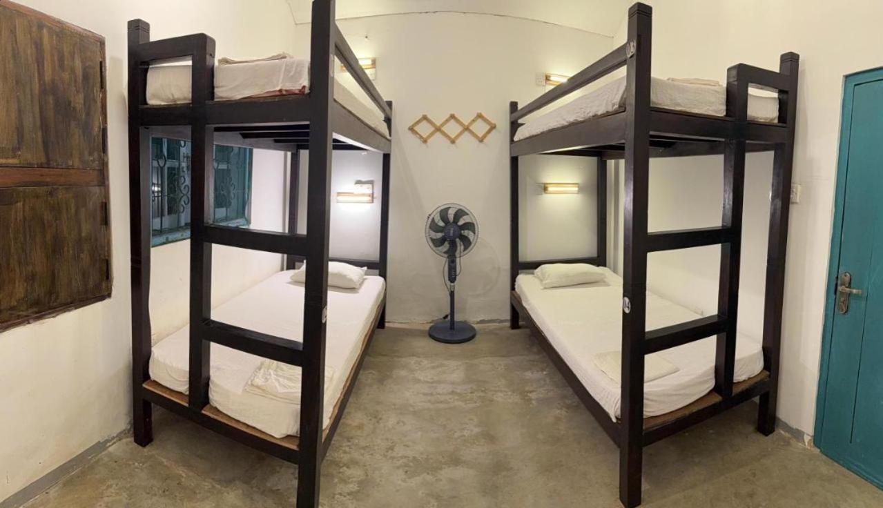 Sea Breeze Guest House נגומבו חדר תמונה
